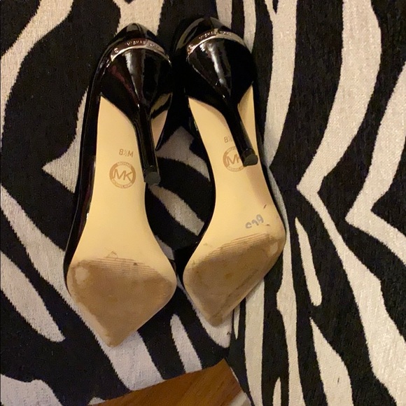 Michael Kors black heels - Picture 3 of 5